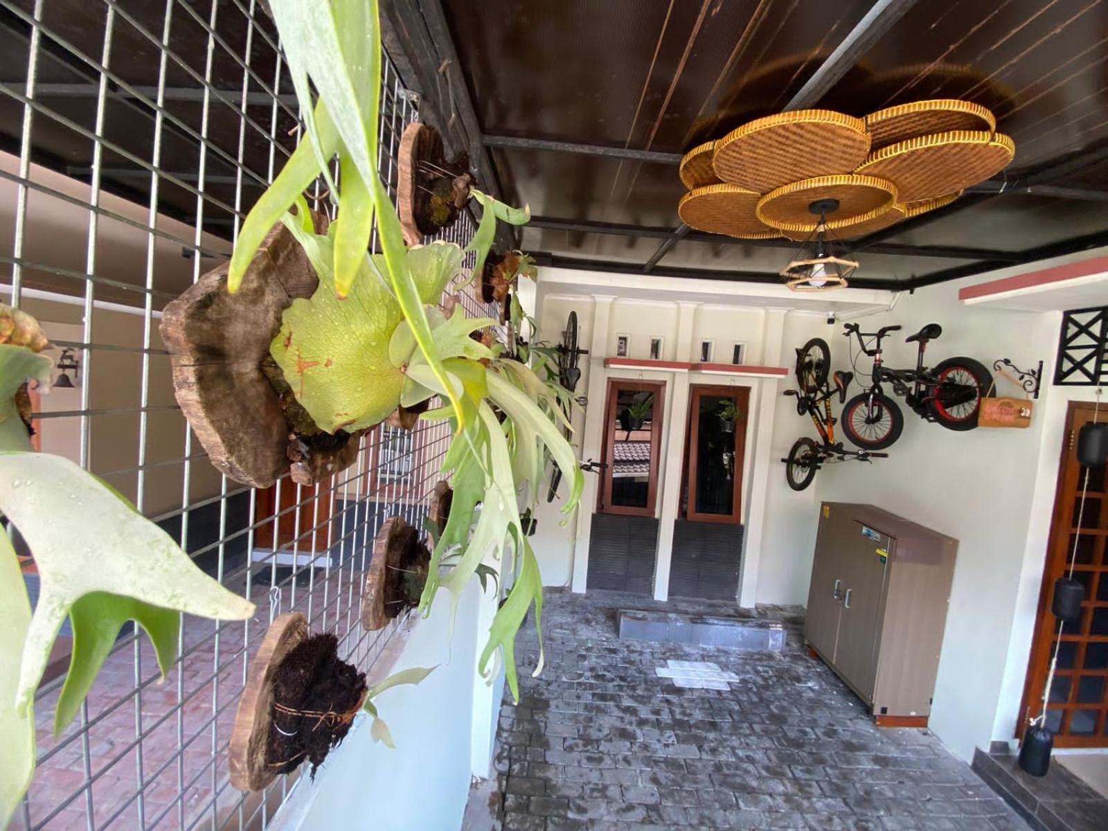 Coliving Jogja Sweet Home Kost Lengkap Di Jogjakarta Exterior foto
